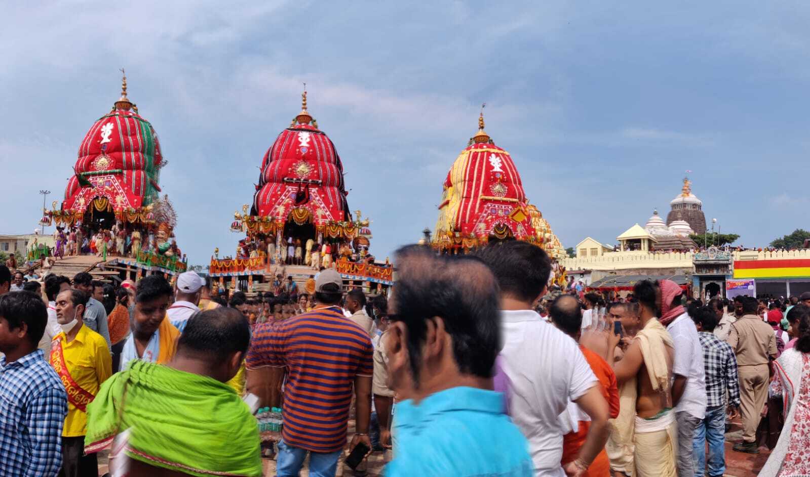  ରଥଯାତ୍ରା 2022 : ରଥରେ ବିଜେ ତିନି ଠାକୁର, ଦର୍ଶ କରୁଛନ୍ତି ଶଙ୍କରାଚାର୍ଯ୍ୟ