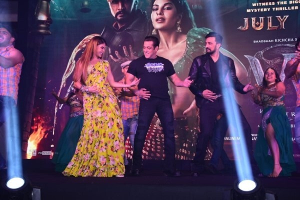 Salman Khan, Kiccha Sudeep other celebs During pre-release event of Vikrant Rona