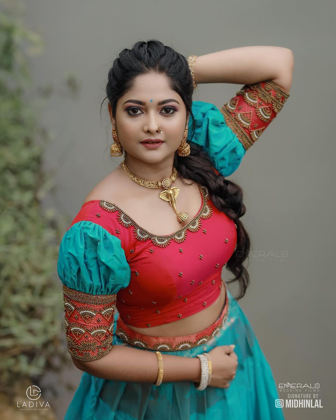 ഐഷു... ഈ ലുക്ക് പൊളിച്ചു; വൈറല്‍ ചിത്രങ്ങള്‍ ഏറ്റെടുത്ത് ആരാധകര്‍