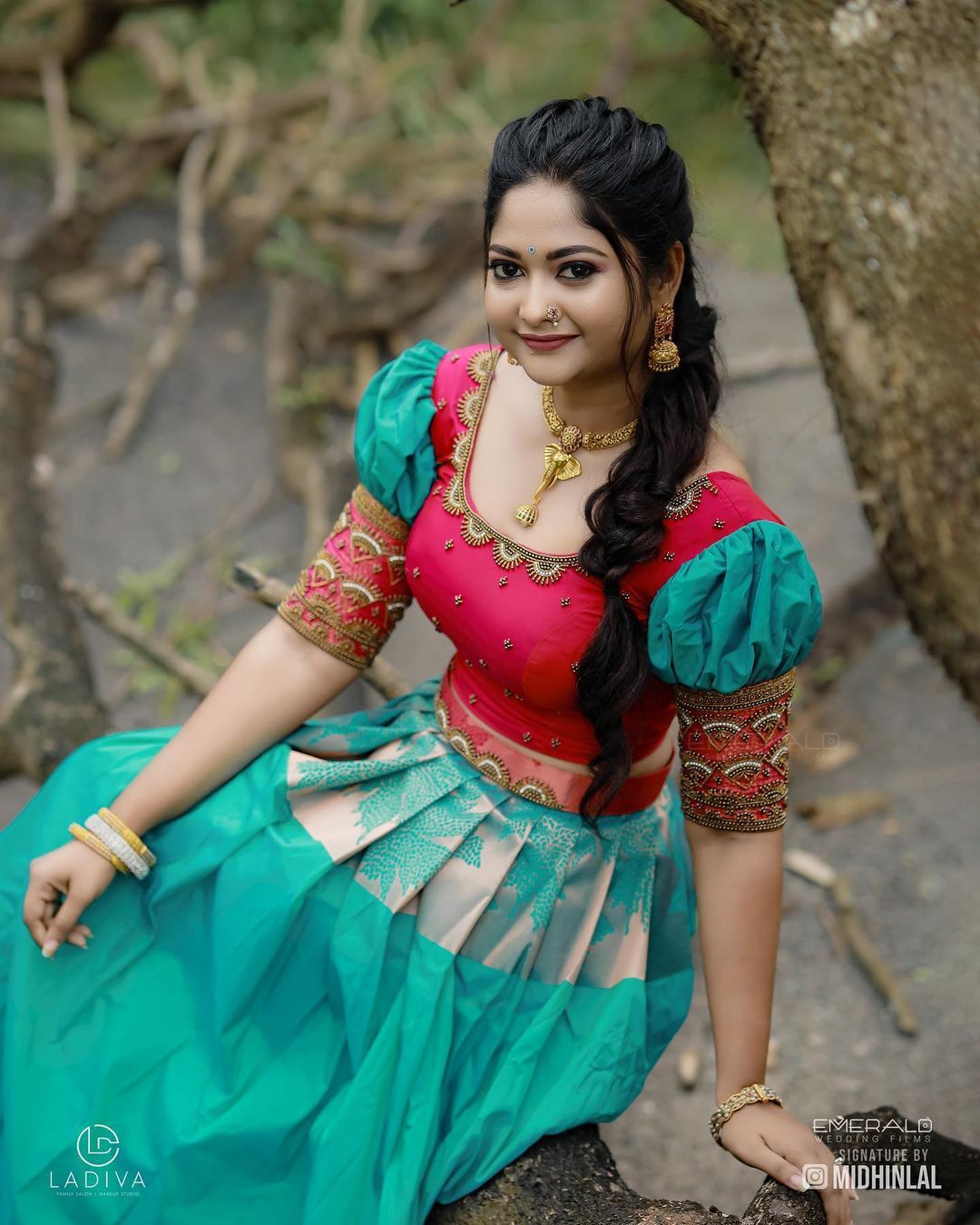 ഐഷു... ഈ ലുക്ക് പൊളിച്ചു; വൈറല്‍ ചിത്രങ്ങള്‍ ഏറ്റെടുത്ത് ആരാധകര്‍