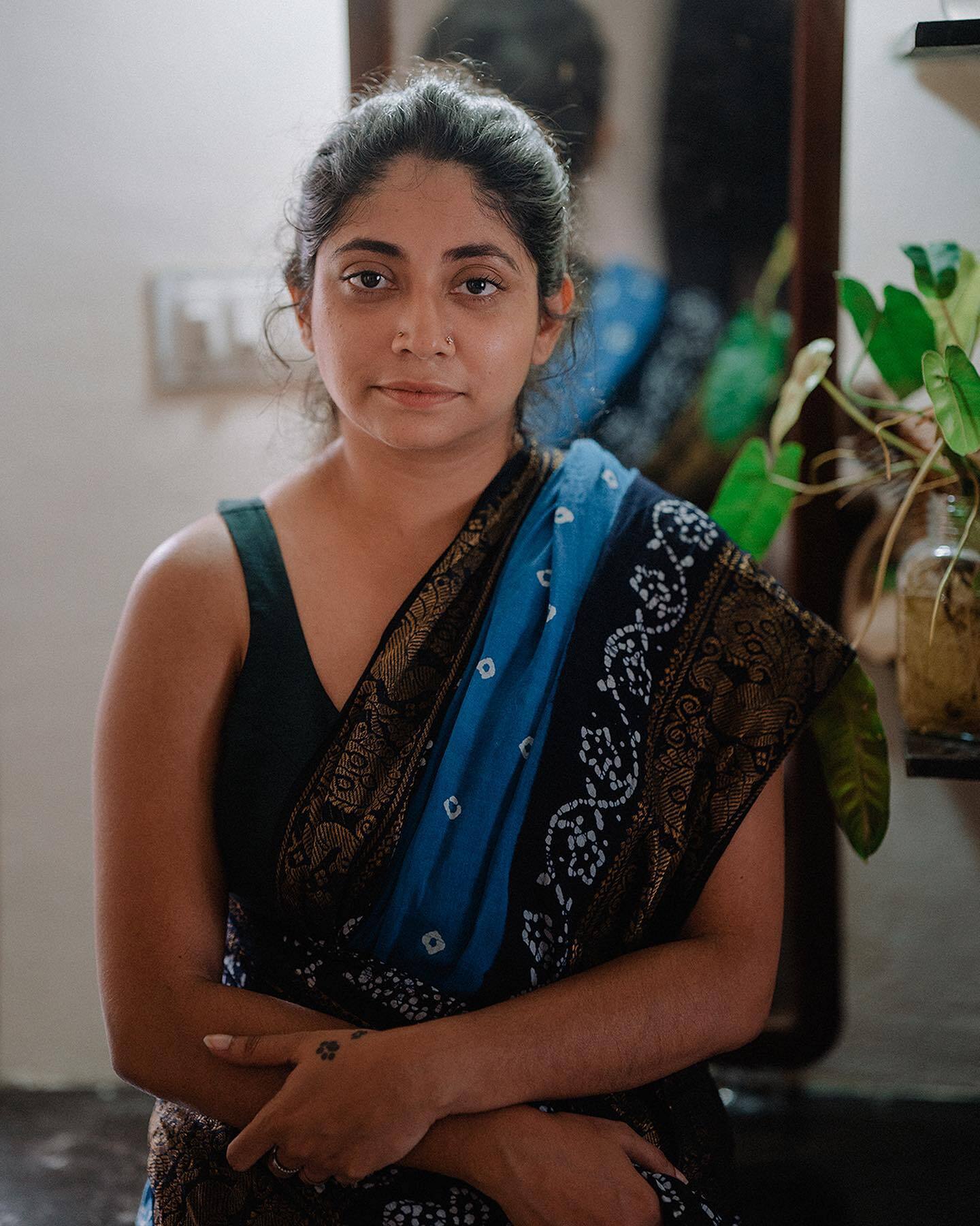 കാണാന്‍ മാധവിക്കുട്ടിയെ പോലെ ഉണ്ടല്ലോ; സാരിയില്‍ കിടുക്കി അഭയ ഹിരണ്‍മയി