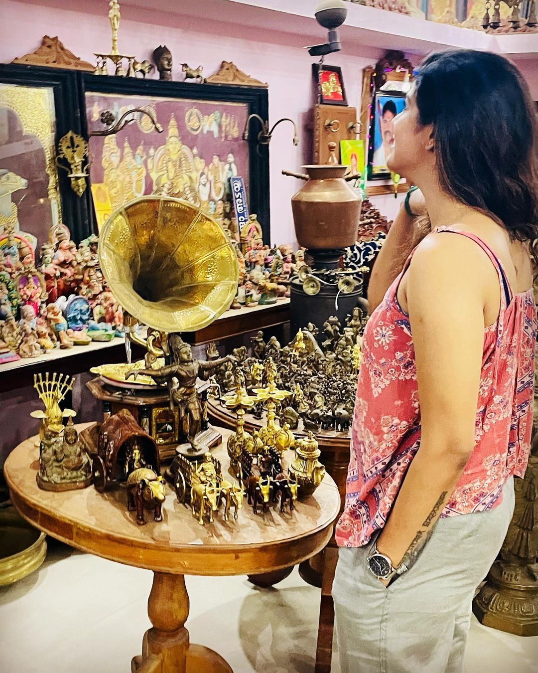 സിംപിള്‍ ആന്‍ഡ് കൂള്‍ ലുക്കില്‍ അമൃത സുരേഷ്, പാപ്പുവും ഗോപി സുന്ദറും എവിടെയെന്ന് ആരാധകര്‍, പുതിയ ചിത്രങ്ങള്‍ വൈറല്‍