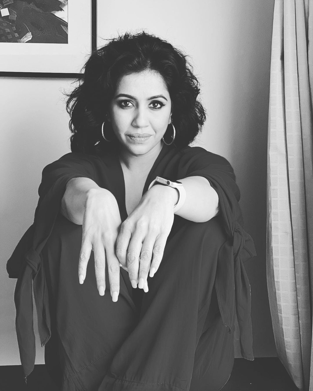 സാരിയില്‍ ആറാടുകയാണ് രഞ്ജിനി ഹരിദാസ്; വൈറലായി കാന്‍ഡിഡ് ഷോട്ടുകള്‍