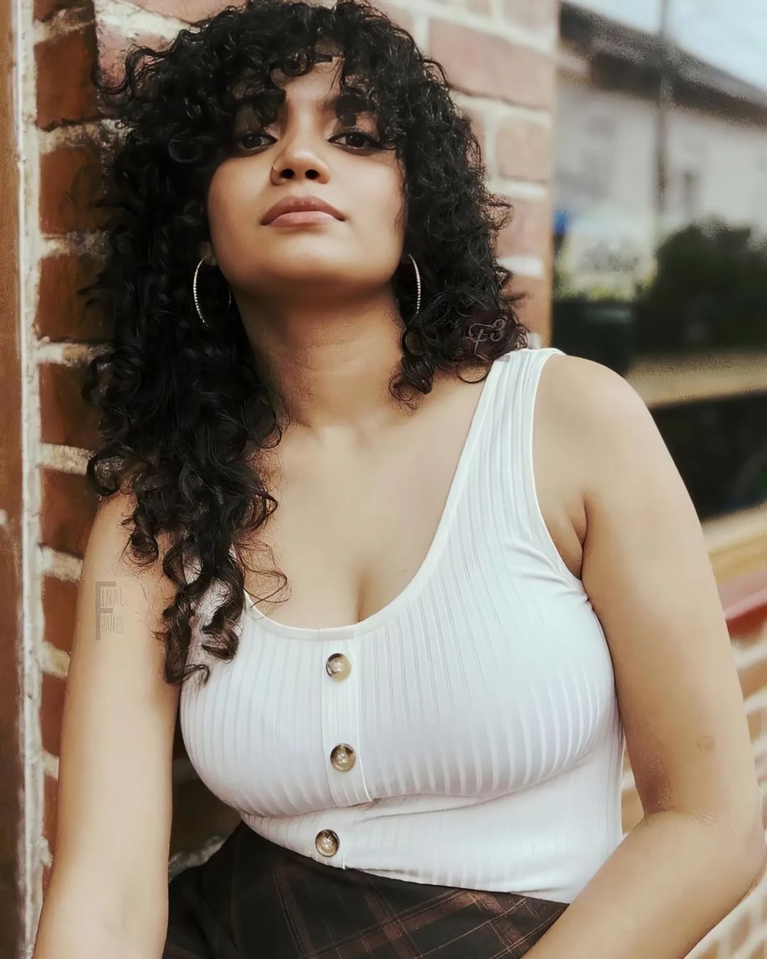 ബേബി മോള്‍ ആറാടുകയല്ല, തകർത്താടുകയാണ്: അന്നാ ബെന്നിന്റെ പുതിയ ചിത്രങ്ങള്‍ വൈറല്‍ 