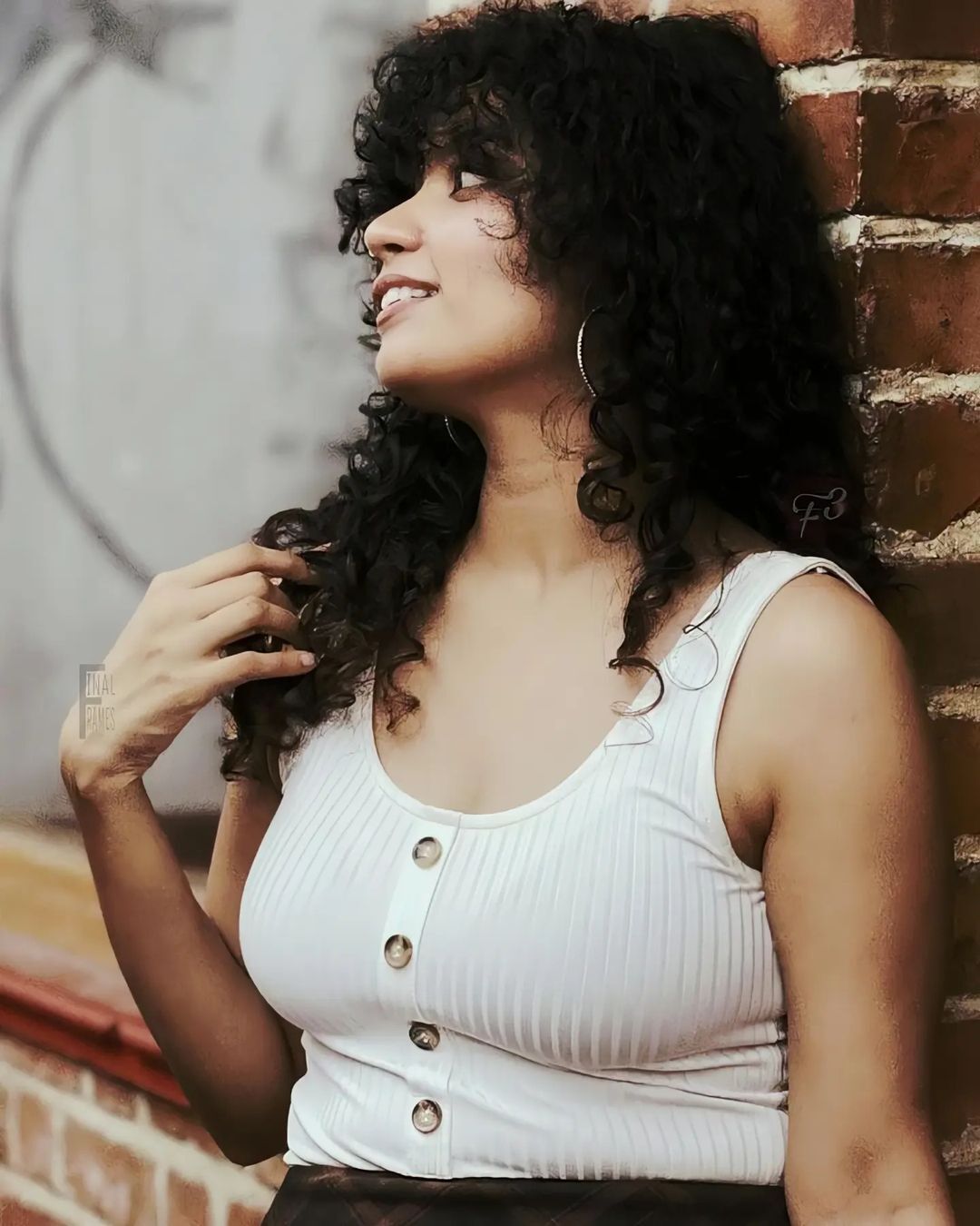 ബേബി മോള്‍ ആറാടുകയല്ല, തകർത്താടുകയാണ്: അന്നാ ബെന്നിന്റെ പുതിയ ചിത്രങ്ങള്‍ വൈറല്‍ 