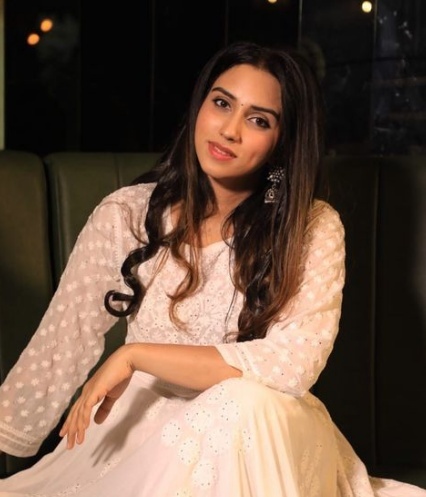 സൂപ്പര്‍ ക്യൂട്ട് ലുക്കില്‍ താര പുത്രി...മാളവിക ജയറാമിന്റെ പുത്തൻ ചിത്രങ്ങളും ഹിറ്റ്..