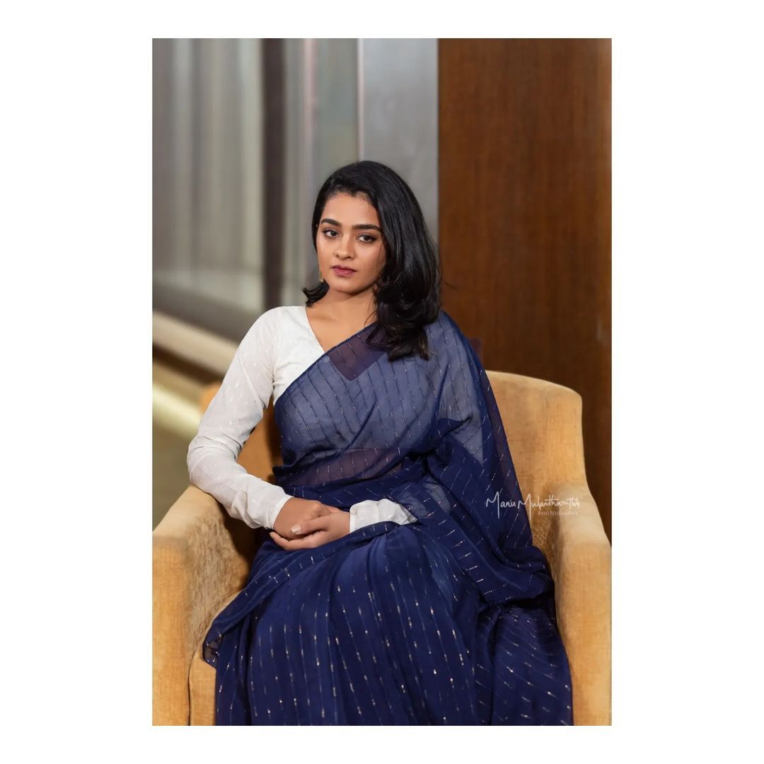 'ന്നാ താന്‍ ഈ ചിത്രമൊന്ന് കണ്ട് നോക്ക്': കിടുക്കാച്ചി ചിത്രങ്ങളുമായി കുഞ്ചാക്കോ ബോബന്‍റെ നായിക