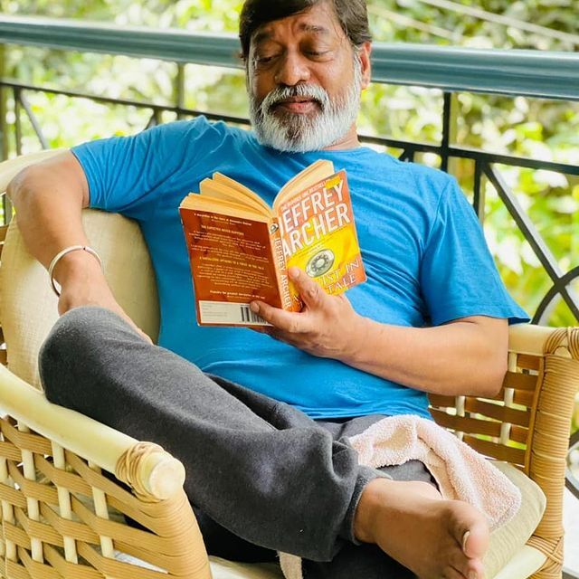 'डेढ़ फुटिया' को भूले तो नहीं! फिल्म 'वास्तव' संजय दत्त का खास दोस्त अब दिखने लगा है ऐसा