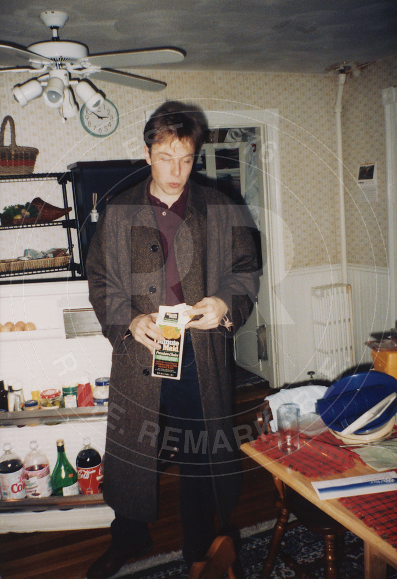  ഇലോൺ മസ്കിൻ്റെ അപൂർവ ചിത്രങ്ങൾ ലേലത്തിനുവച്ച് മുൻ കാമുകി...