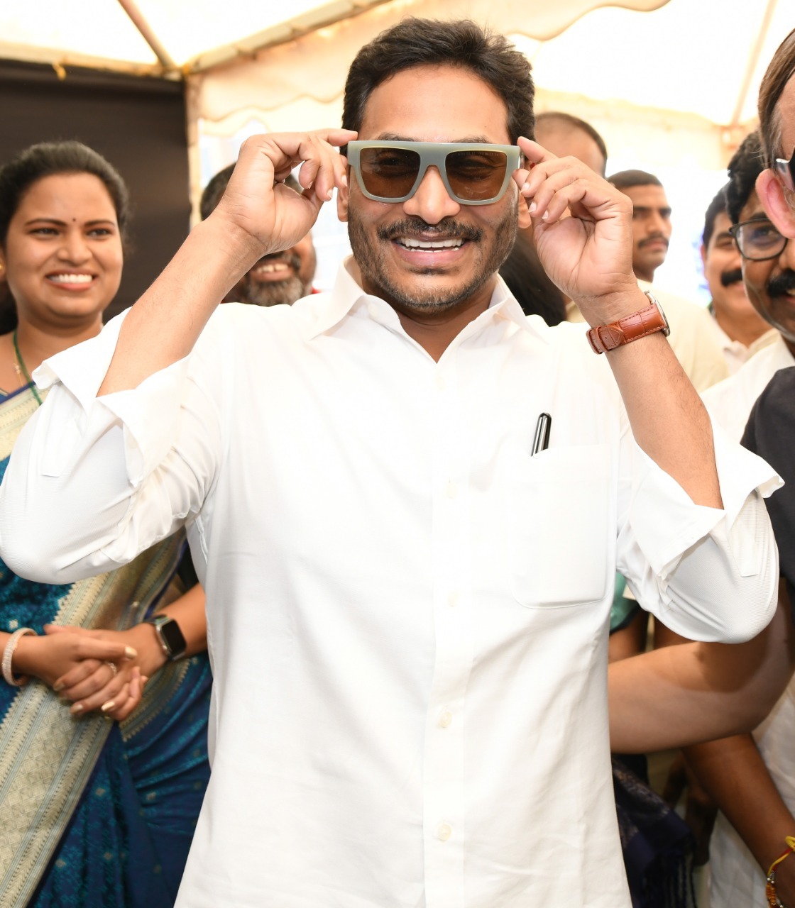 ఏపీలో ప్లాస్టిక్ ఫ్లెక్సీలపై బ్యాన్.. విశాఖ వేదికగా సీఎం జగన్ ప్రకటన