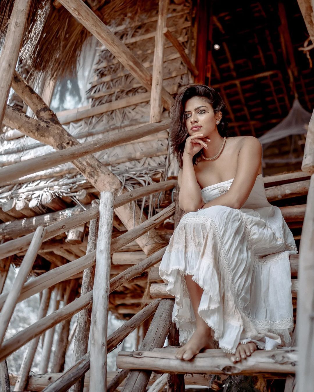  ഗ്ലാമറസിന്റെ അങ്ങേയറ്റം...അമല..എജ്ജാതി ലുക്ക്, ഇത് പൊളിച്ചെന്ന് ആരാധകര്‍