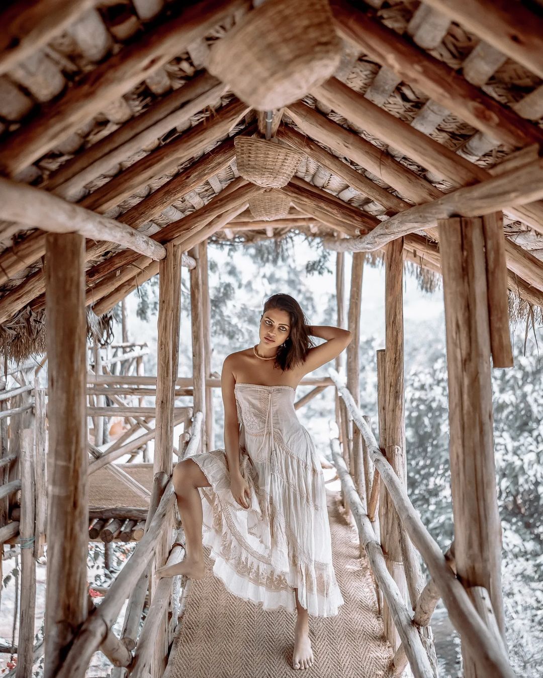  ഗ്ലാമറസിന്റെ അങ്ങേയറ്റം...അമല..എജ്ജാതി ലുക്ക്, ഇത് പൊളിച്ചെന്ന് ആരാധകര്‍