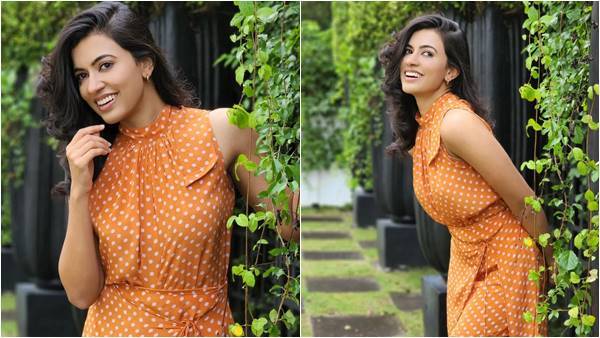 അഞ്ജു... ചിരി പൊളിച്ചു, ഒപ്പം ലുക്കും, വൈറല്‍ ചിത്രങ്ങള്‍ ഏറ്റെടുത്ത് ആരാധകര്‍