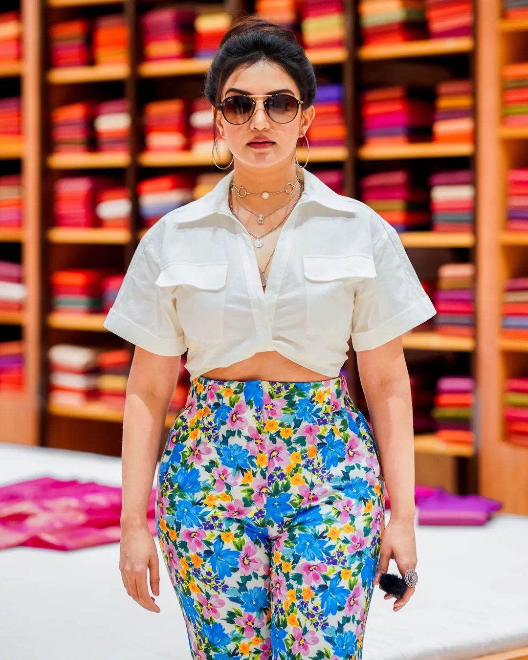 'ഭൂമിയിലേക്ക് ഇറങ്ങിവന്ന മലാഖയോ': ഇത് എന്തൊരു അഴകാണ് ഹണി, വൈറൽ ചിത്രങ്ങൾ