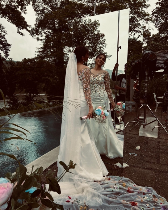 ഇതെന്താ മഡോണയുടെ കല്യാണം കഴിഞ്ഞോ! കല്യാണ വേഷത്തില്‍ താരം..അന്തംവിട്ട് ആരാധകര്‍