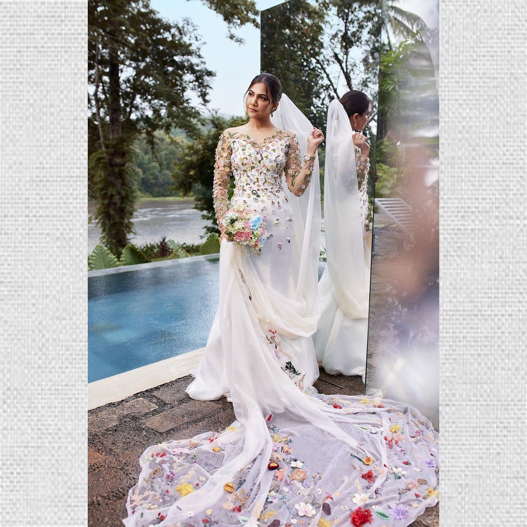 സാരിയില്‍ മിന്നിത്തിളങ്ങി മഡോണ; പൊളി ലുക്കെന്ന് സോഷ്യല്‍ മീഡിയ