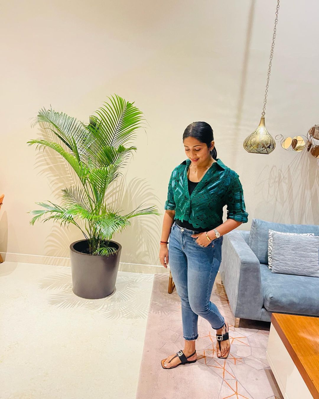 'അമ്മയോളം വളര്‍ന്നു'; മകനൊപ്പമുള്ള ചിത്രങ്ങളുമായി നവ്യ, ക്യൂട്ടായിട്ടുണ്ടെന്ന് ആരാധകര്‍ 