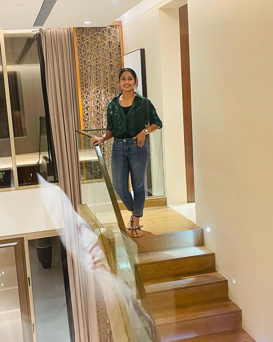 'അമ്മയോളം വളര്‍ന്നു'; മകനൊപ്പമുള്ള ചിത്രങ്ങളുമായി നവ്യ, ക്യൂട്ടായിട്ടുണ്ടെന്ന് ആരാധകര്‍ 