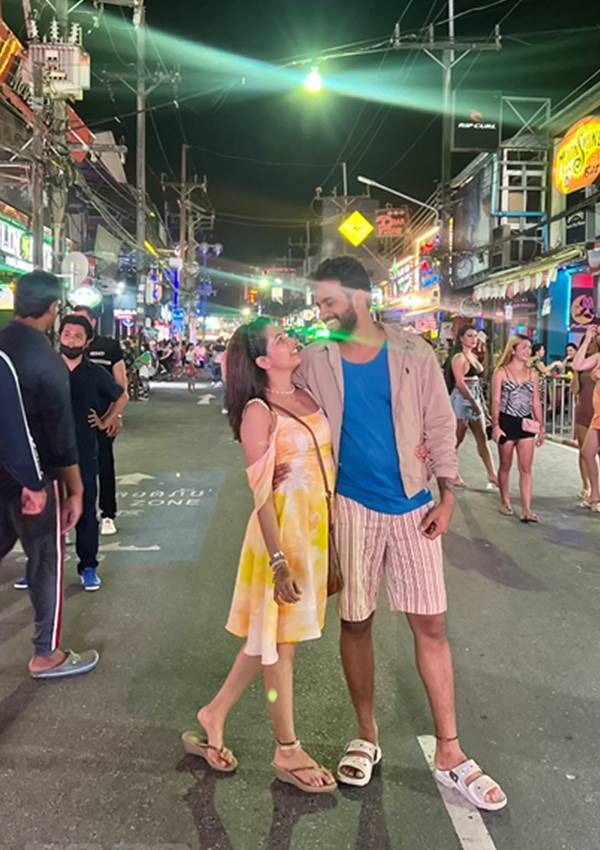 പ്രിയപ്പെട്ടവനൊപ്പം അടിച്ചുപൊളിച്ച് ദിയ; നിങ്ങള്‍ രണ്ട് പേരും ക്യൂട്ടാണെന്ന് ആരാധകര്‍