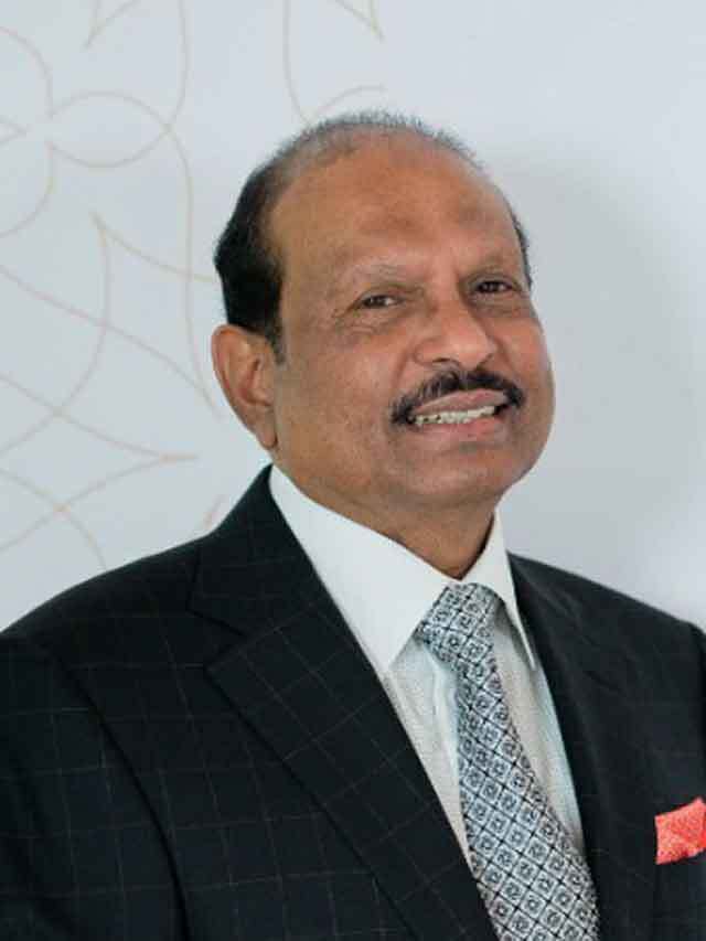 എത്രയാണ് യൂസഫലിയുടെ സമ്പാദ്യം? ജീവിതം, വിദ്യാഭ്യാസം എന്നിവയറിയാം