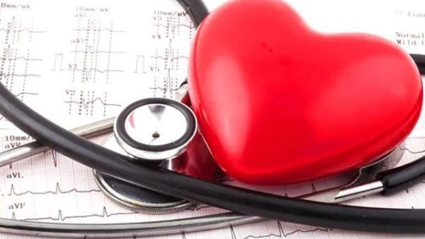 ഈ ഭക്ഷണങ്ങൾ ഒഴിവാക്കിയാൽ ഉയർന്ന രക്തസമ്മർദ്ദം ഒഴിവാക്കാം 