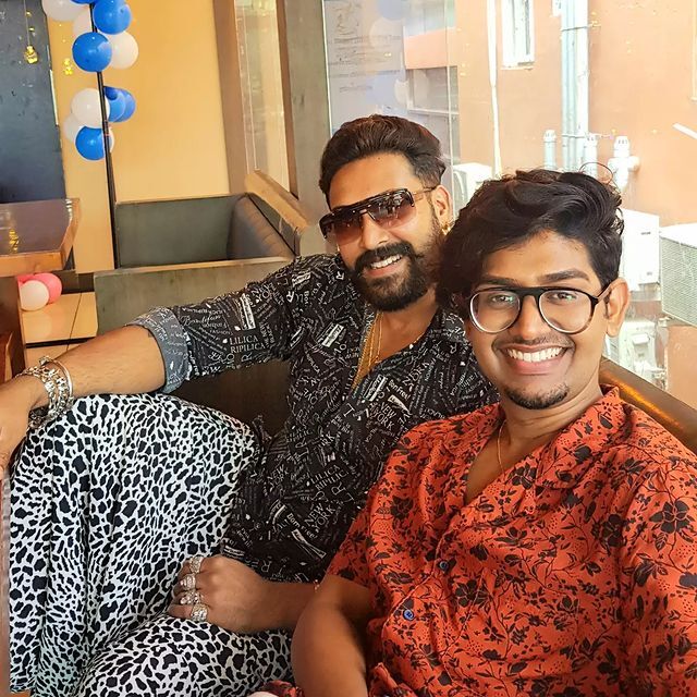 നിമിഷയ്ക്കും ജാസ്മിനും സര്‍പ്രൈസ് ഗിഫ്റ്റുമായി റോണ്‍സന്റെ ഭാര്യ നീരജ..കോളടിച്ചല്ലോ എന്ന് ആരാധകര്‍