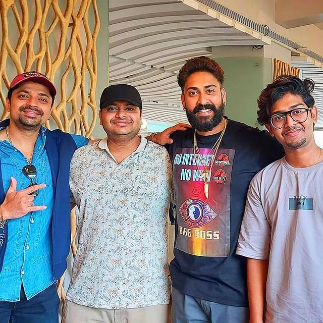 നിമിഷയ്ക്കും ജാസ്മിനും സര്‍പ്രൈസ് ഗിഫ്റ്റുമായി റോണ്‍സന്റെ ഭാര്യ നീരജ..കോളടിച്ചല്ലോ എന്ന് ആരാധകര്‍