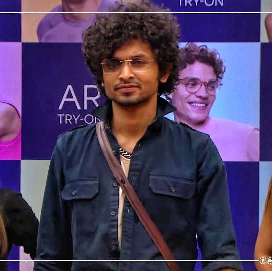 ലാലേട്ടനൊപ്പം ബ്ലെസ്ലി...മുഖത്ത് കാണുന്നുണ്ട് ആ സന്തോഷമെന്ന് ആരാധകര്‍