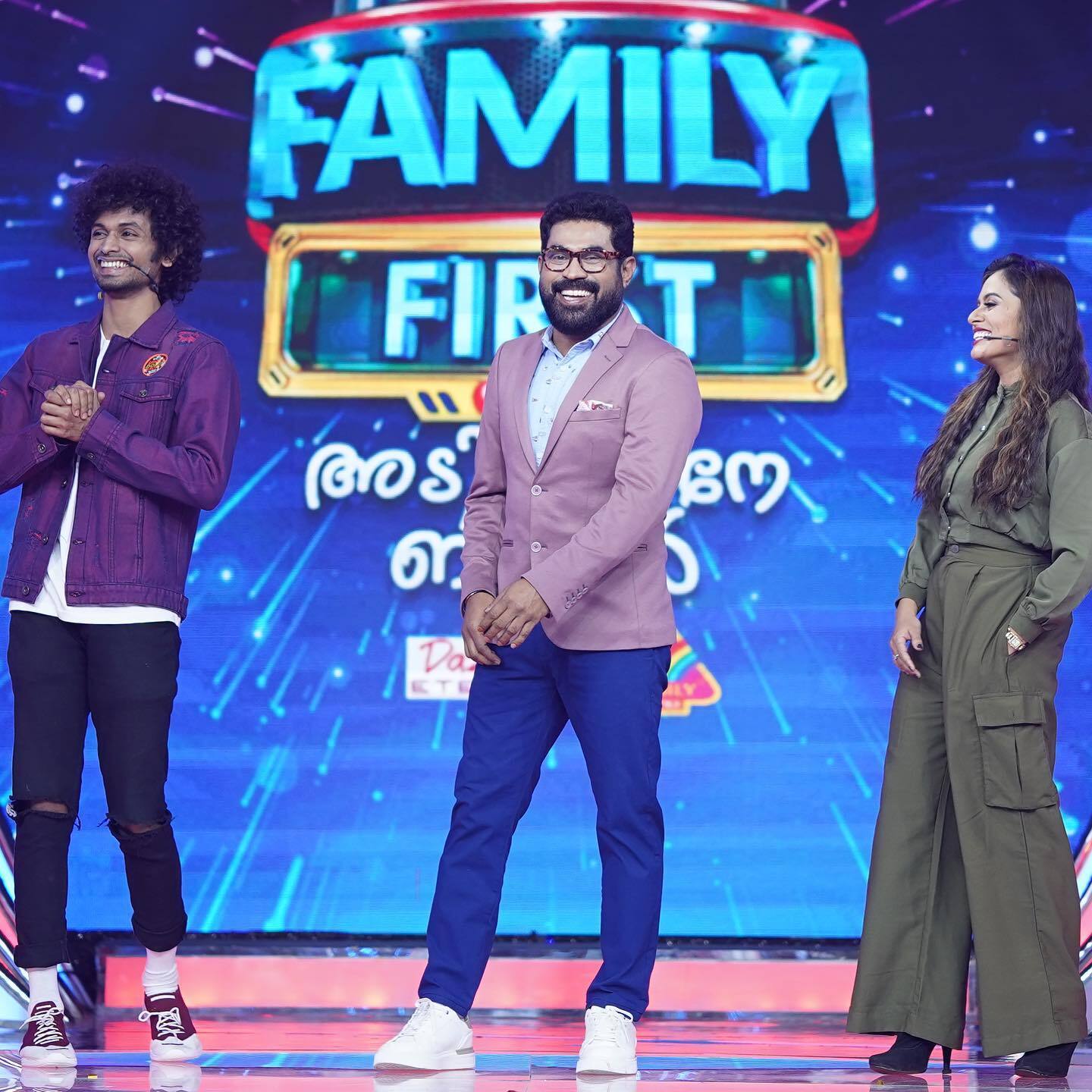 ലാലേട്ടനൊപ്പം ബ്ലെസ്ലി...മുഖത്ത് കാണുന്നുണ്ട് ആ സന്തോഷമെന്ന് ആരാധകര്‍