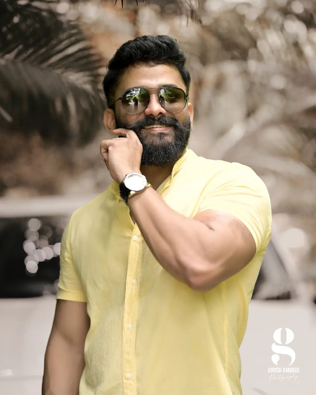 എന്റെ പൊന്നേ ഒന്നൊന്നര മേക്കോവര്‍; സിക്‌സ് പാക്കില്‍ ഞെട്ടിച്ച് മണിക്കുട്ടന്‍, വൈറലായി ചിത്രങ്ങള്‍!!