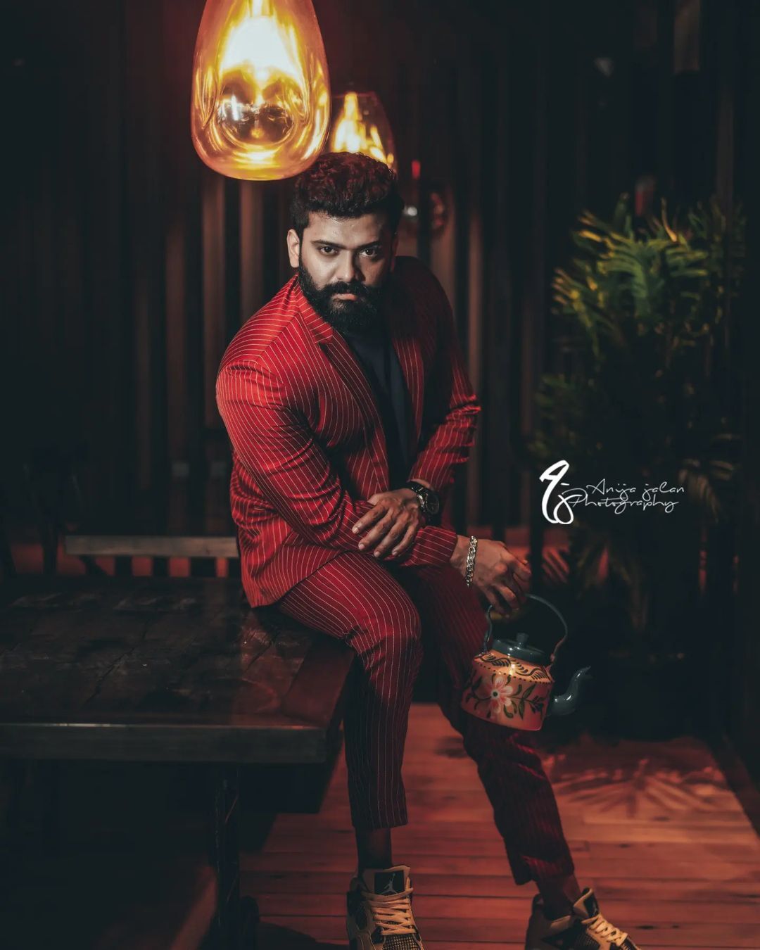 എന്റെ പൊന്നേ ഒന്നൊന്നര മേക്കോവര്‍; സിക്‌സ് പാക്കില്‍ ഞെട്ടിച്ച് മണിക്കുട്ടന്‍, വൈറലായി ചിത്രങ്ങള്‍!!