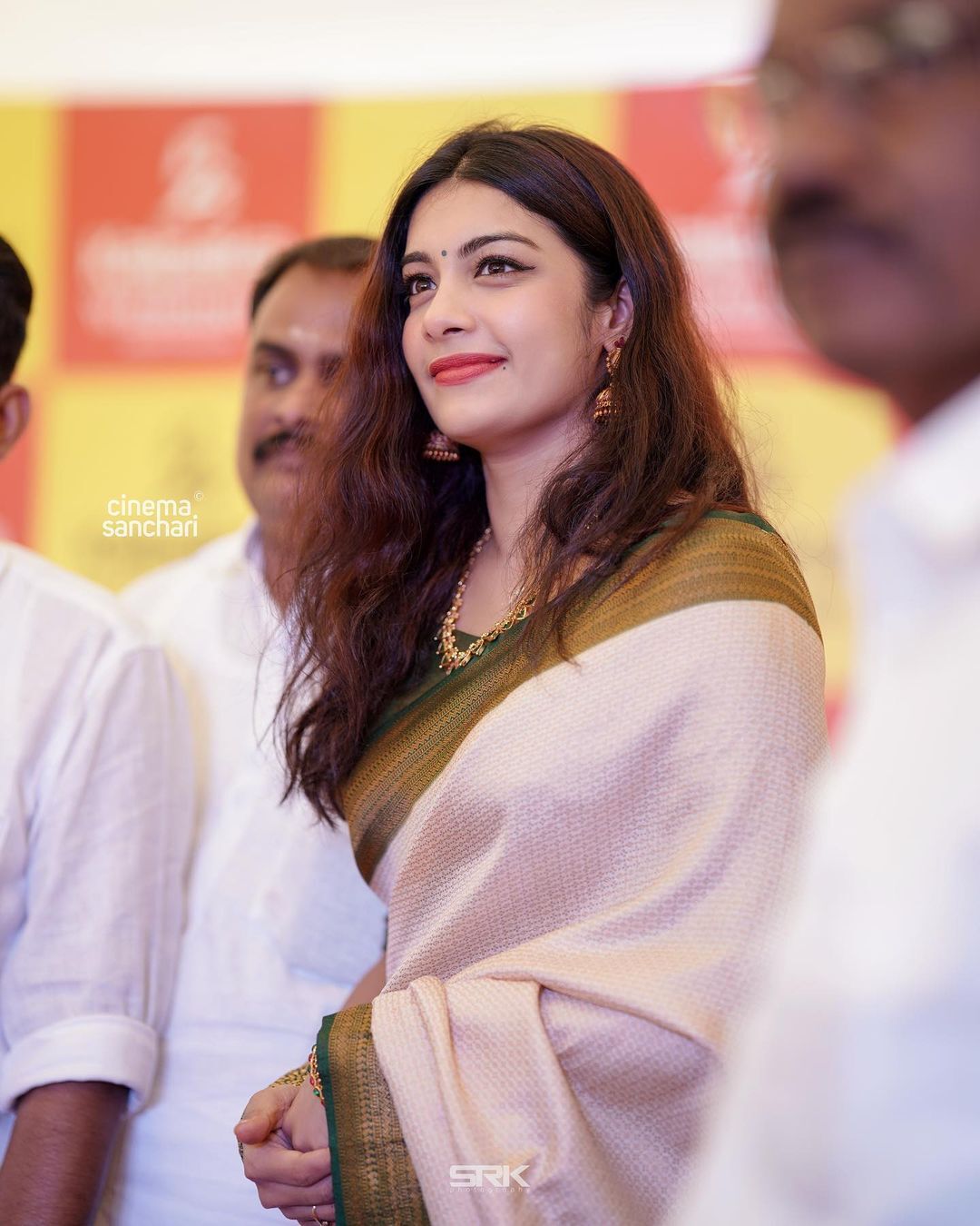 സാരിയില്‍ മിന്നിത്തിളങ്ങി ദില്‍ഷ; എന്തൊരു ക്യൂട്ടാണെന്ന് ആരാധകര്‍, വൈറല്‍ ചിത്രങ്ങള്‍ 