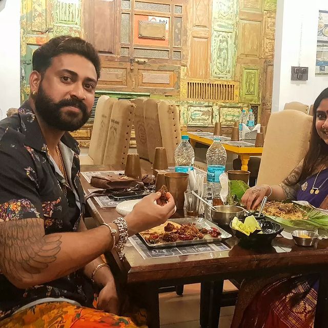  റോണ്‍സണ്‍ എന്താ സെമിത്തേരിയയില്‍!! സെമിത്തേരിയയില്‍ നിന്ന് ചിത്രങ്ങളുമായി താരം