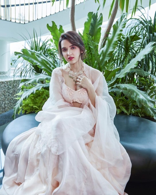 Bollywood Actress Shirley Setia Latest Photos