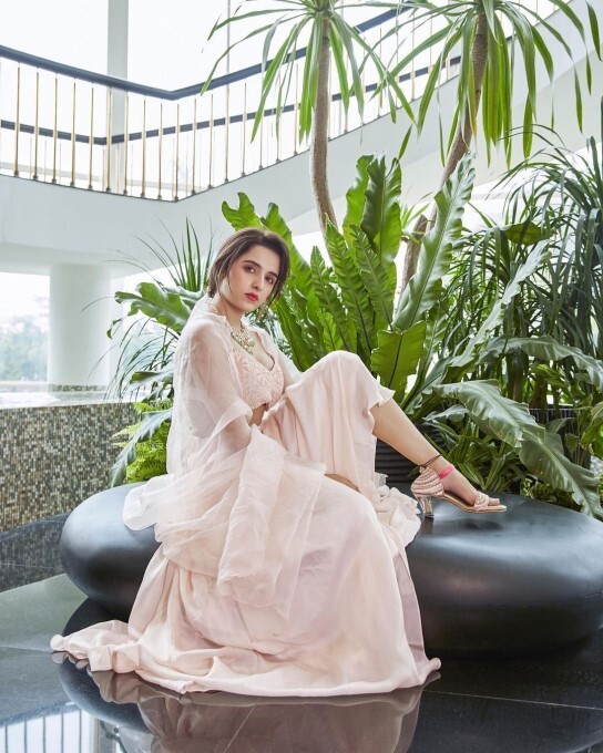 Bollywood Actress Shirley Setia Latest Photos