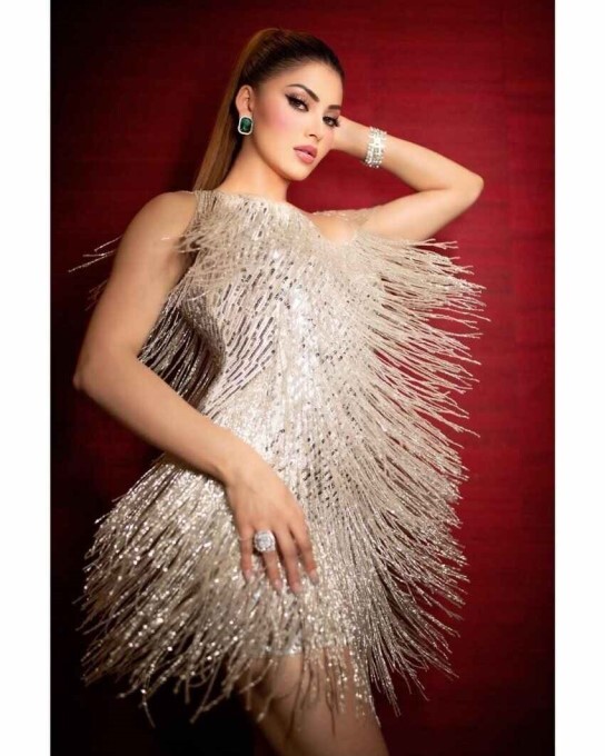 Bollywood Actress Urvashi Rautela Latest Photos