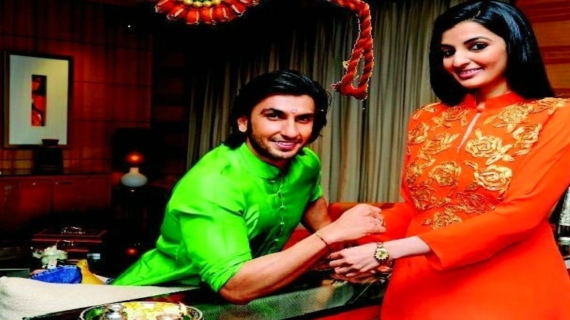 രക്ഷാബന്ധന്‍ കളറാക്കി ബോളിവുഡ് താരങ്ങള്‍, ആഘോഷത്തില്‍ ആറാടി പ്രിയങ്കയും സല്‍മാന്‍ ഖാനും ഹൃതിക്കും....കാണാം ചിത്രങ്ങള്‍