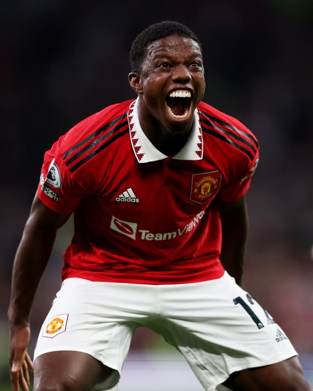 ഡെവിള്‍സിന്റെ കംബാക്ക്: ഓള്‍ഡ് ട്രാഫോര്‍ഡില്‍ നാല് കൊല്ലത്തെ കണക്കുകള്‍ തീര്‍ത്തു, ചിത്രങ്ങള്‍ വൈറല്‍