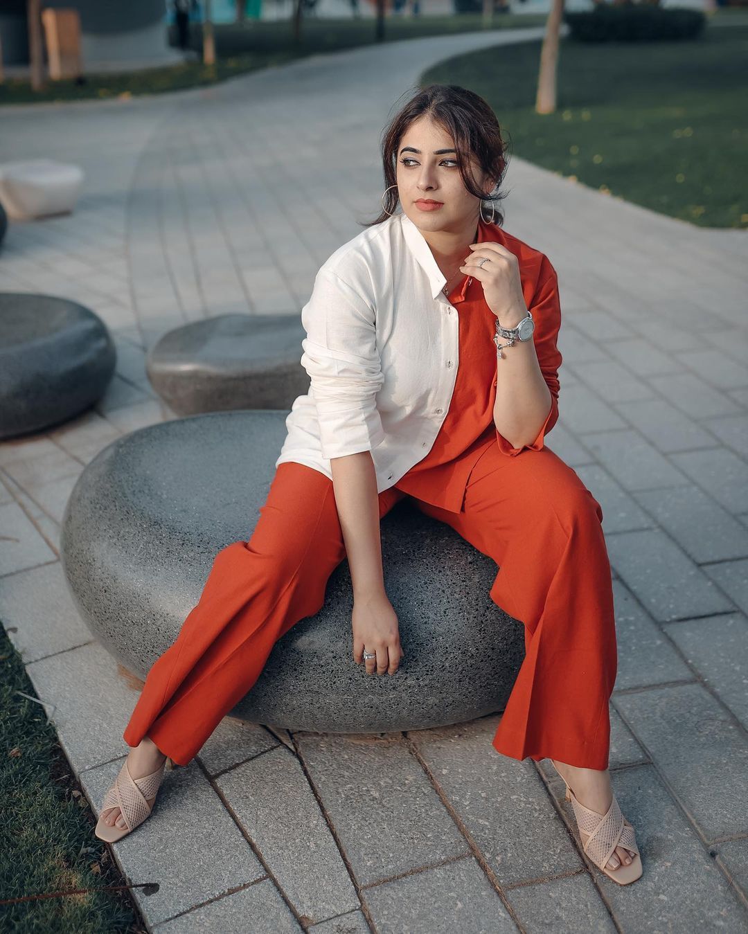 ആഹാ... മികച്ച ഒരു കോമ്പിനേഷന്‍.. ഇതൊക്കെ എങ്ങനെ സാധിക്കുന്നു? ഐമയുടെ പുതിയ ചിത്രങ്ങള്‍ കണ്ടാലോ