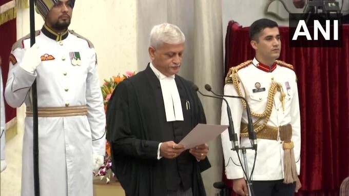 Justice Uday Umesh Lalit takes oath as The Chief Justice of India