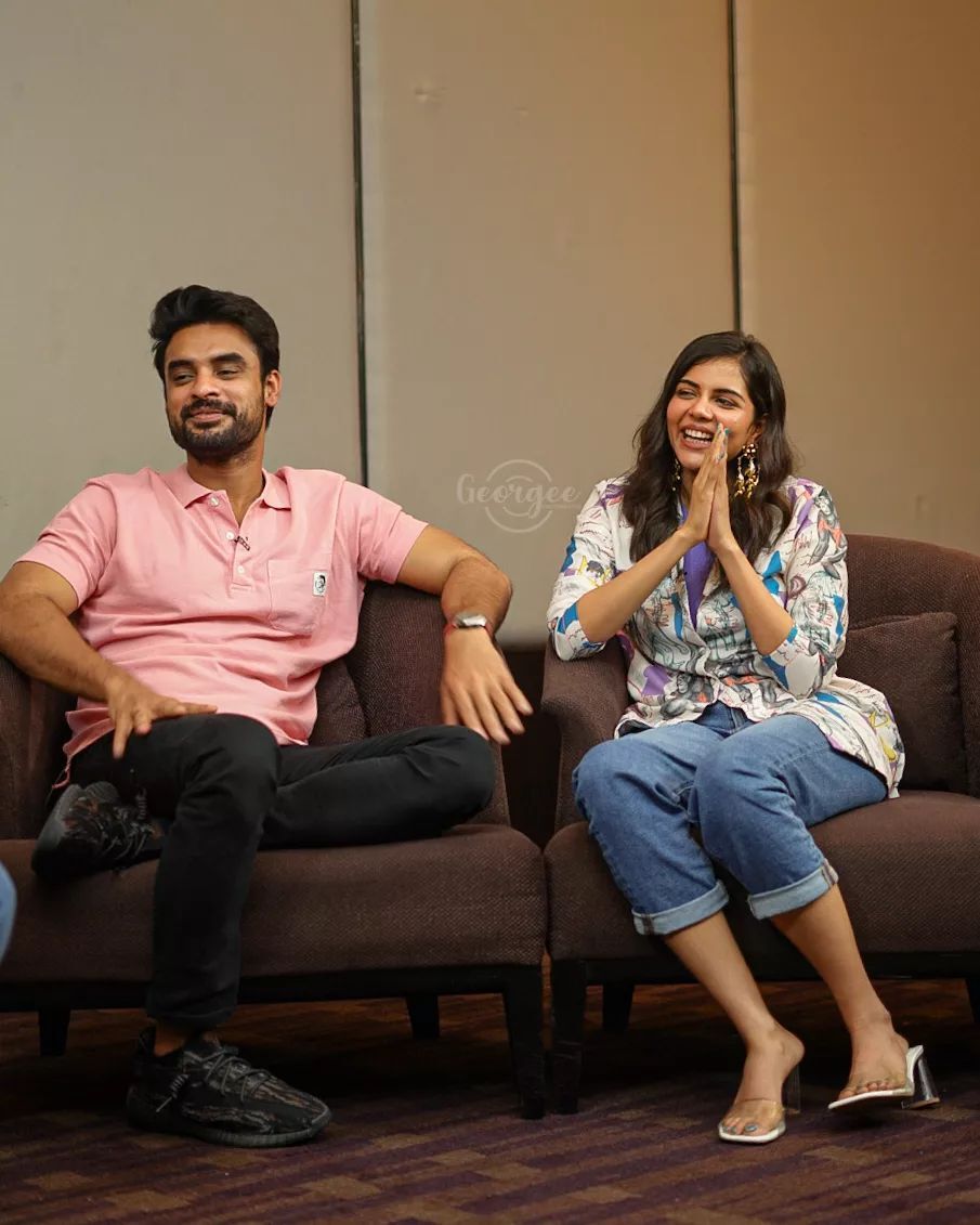 ഒരേ സമയം സ്റ്റൈലിഷും ക്യൂട്ടുമാണ് വ്ലോഗർ ബീപാത്തു, വൈറലായി കല്യാണിയുടെ ചിത്രങ്ങൾ!