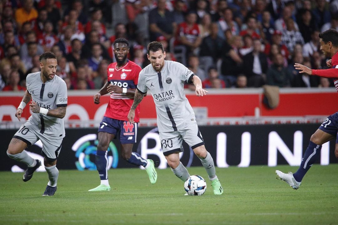 ഭാര്യക്കും മക്കള്‍ക്കുമൊപ്പം ലക്ഷ്വറി ലഞ്ചുമായി ലയണല്‍ മെസ്സി, ഗംഭീര വിജയാഘോഷം, വൈറലായി ചിത്രങ്ങള്‍