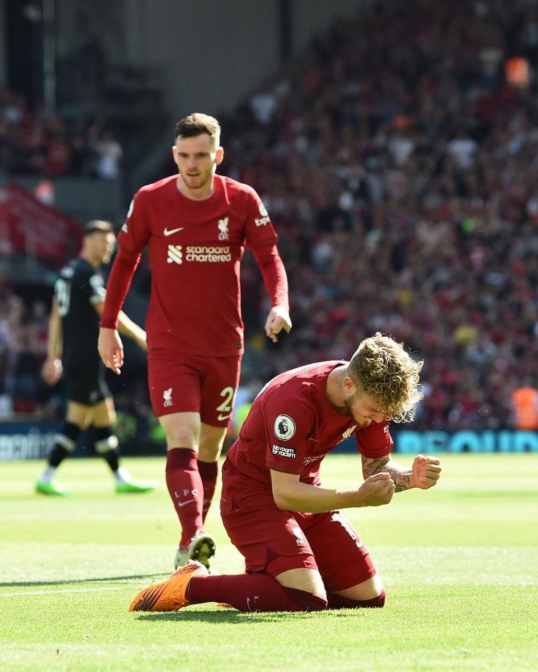 എന്ത് പണിയാടോ കാണിച്ചത്, ഇങ്ങനെയൊക്കെ ചെയ്യാമോ? ഇത് താന്‍ടാ ലിവര്‍പൂള്‍, ഗോളുകളുടെ പെരുമഴ