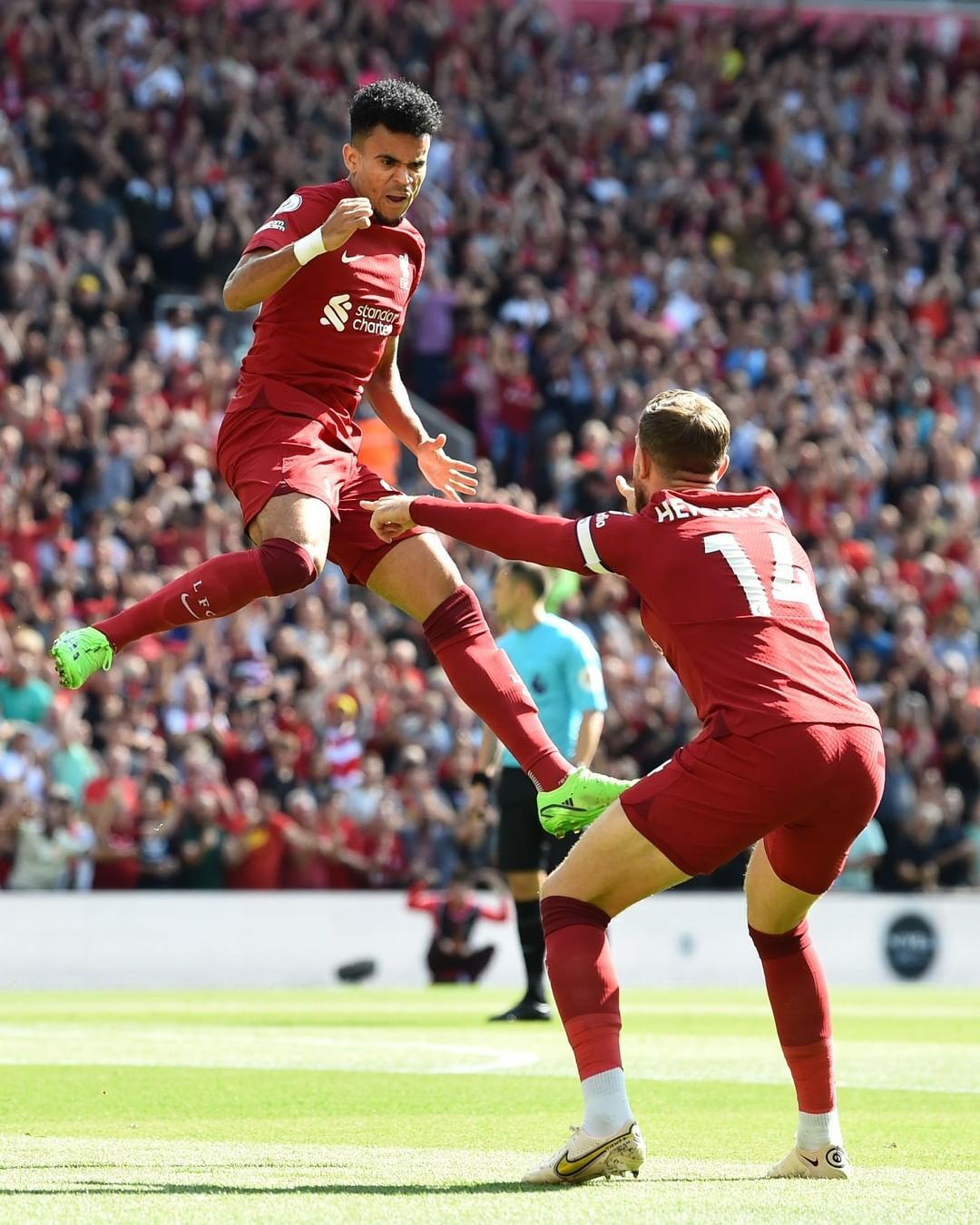 എന്ത് പണിയാടോ കാണിച്ചത്, ഇങ്ങനെയൊക്കെ ചെയ്യാമോ? ഇത് താന്‍ടാ ലിവര്‍പൂള്‍, ഗോളുകളുടെ പെരുമഴ