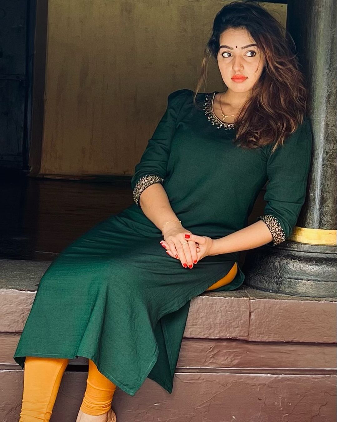 ആരാധകരെ കയ്യിലെടുത്ത് മാളവിക... പുത്തൻ ഫോട്ടോഷൂട്ടും വൈറല്‍...കാണാം ചിത്രങ്ങള്‍