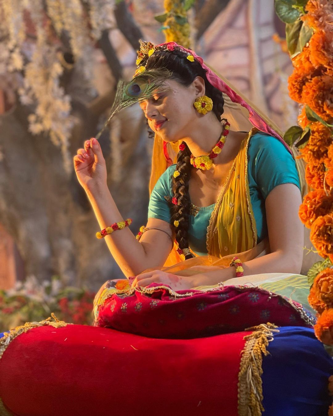 'राधाकृष्ण' सीरियल में राधा बनी Mallika Singh हैं खूबसूरती की मल्लिका, बचपन में ही उठ गया था पिता का साया