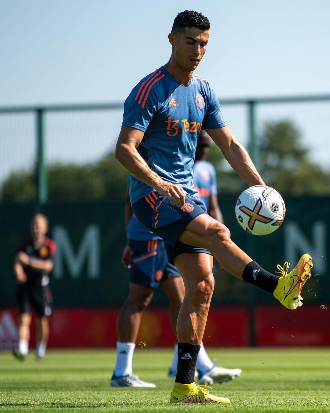 17 മില്യണിന്റെ വീട്, തടസ്സമായി ഗോള്‍ഫ് ക്ലബ്, ഇടിച്ച് പൊളിച്ച് കളയാന്‍ ക്രിസ്റ്റ്യാനോ, കാരണം ഇതാണ്