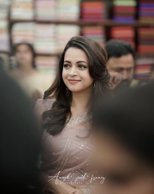 Mollywood Actress Bhavana Latest Photo In Saree