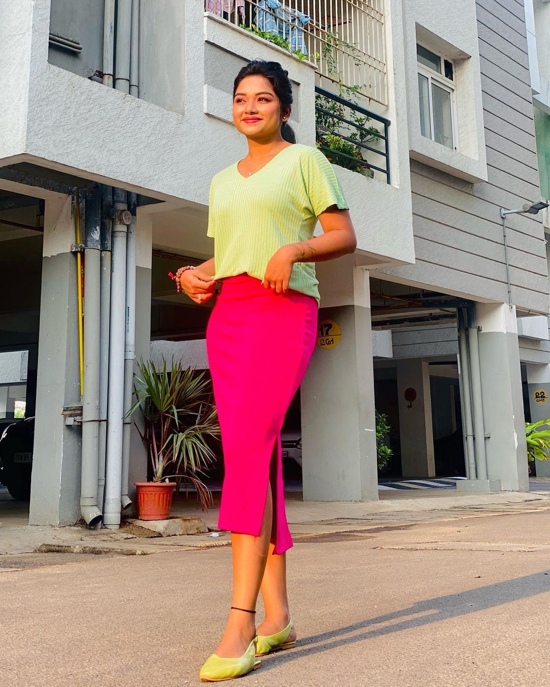 PHOTOS : வாவ்.. வேற லெவல் கியூட் போஸ் போங்க.. சீரியல் நடிகை ப்ரீத்தி ஷர்மாவின் நச் பிக்ஸ் இதோ! 