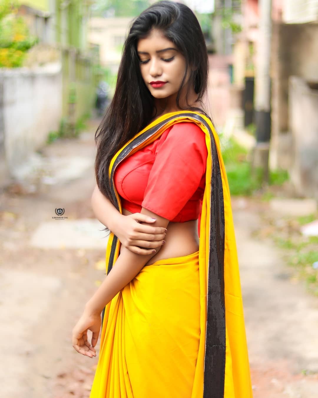 PHOTOS : அட அட.. என்னம்மா லுக் விடுறாங்க.. நடிகை நேகா சஹாவின் லேட்டஸ்ட்  நச் போட்டோஸ் இதோ!